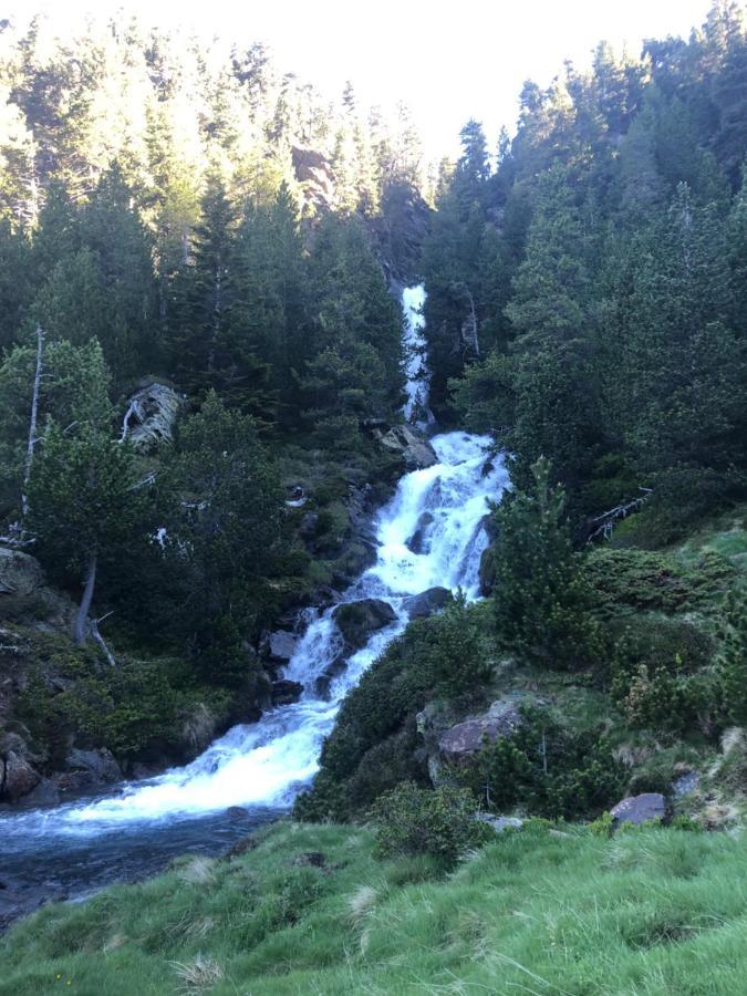 Hostal Pirineos Meliz Bielsa Eksteriør billede